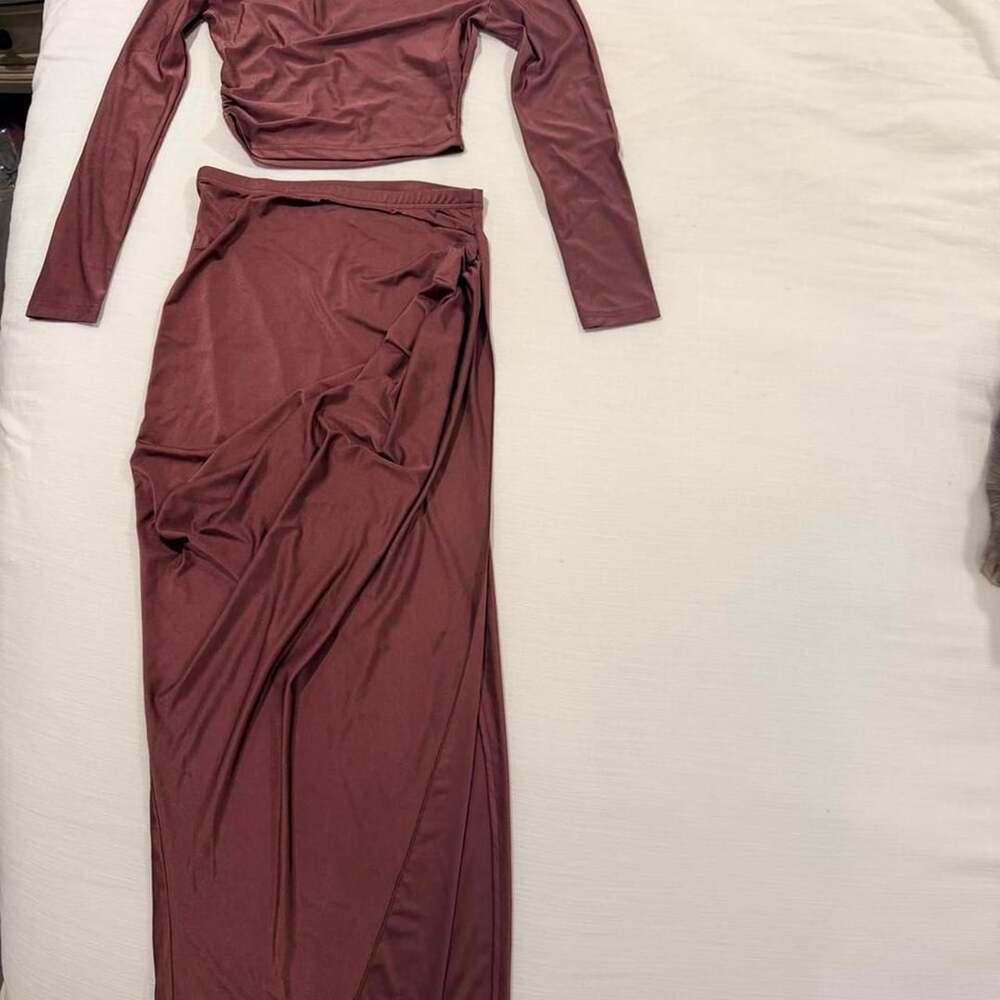 Shein Matching Long Sleeve Top and Maxi Skirt Set Size S Mauve